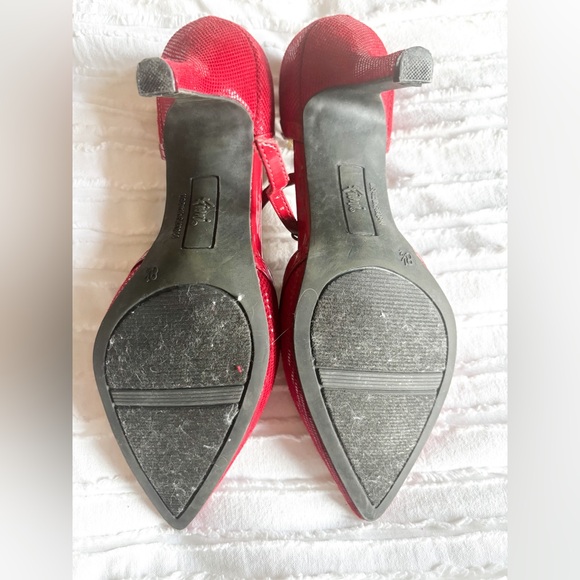 FIONI, women’s red heels, short stielleto, middle strap, good condition - Picture 5 of 5